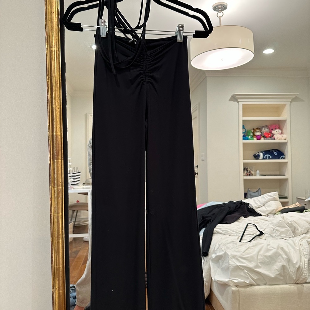 I am gia lace up loose yoga pants